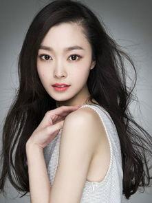 于灵芸个人资料,才华横溢的年轻艺术家，艺术与人生的完美融合